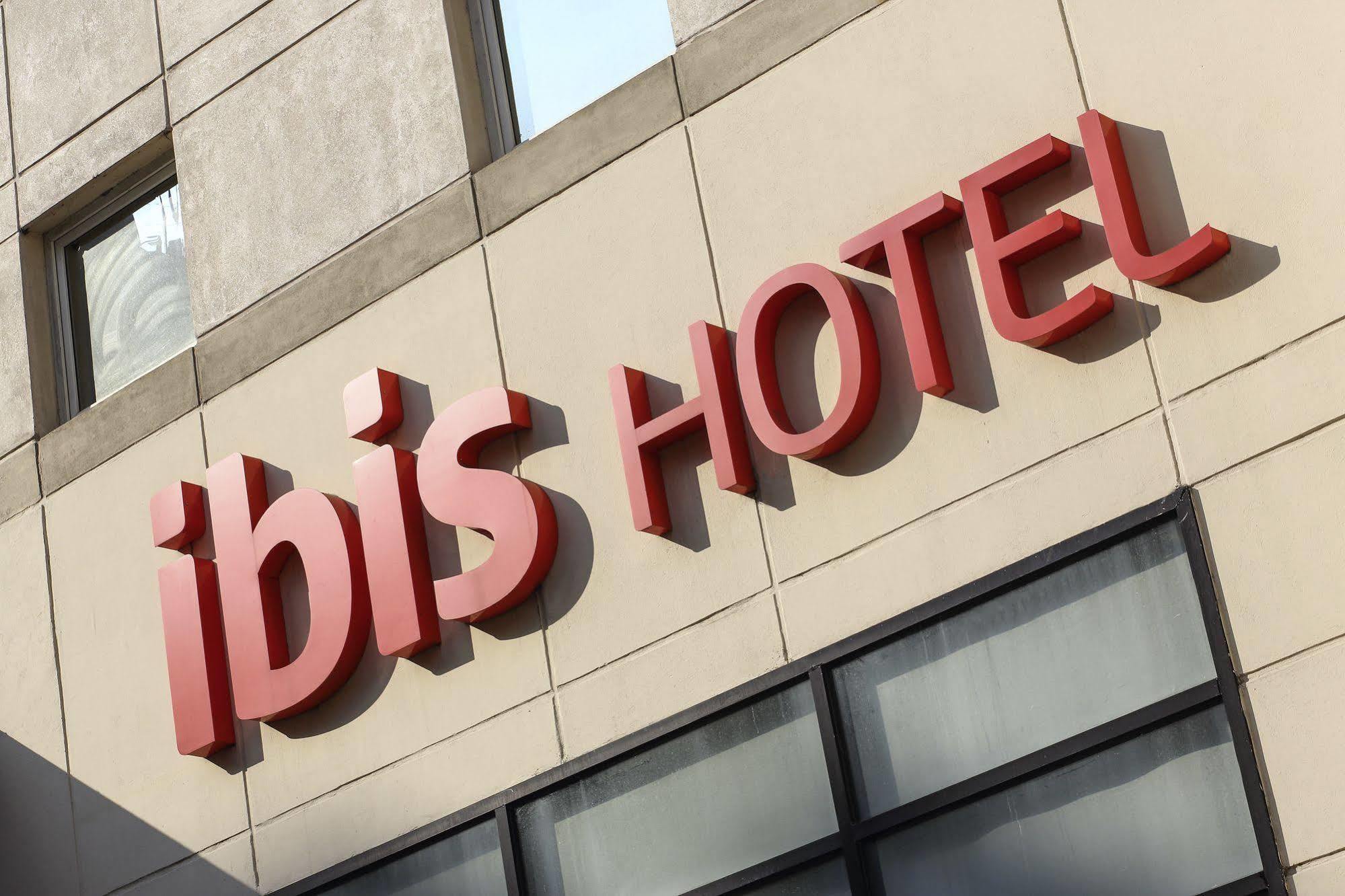 Ibis Buenos Aires Obelisco Hotel Exterior photo